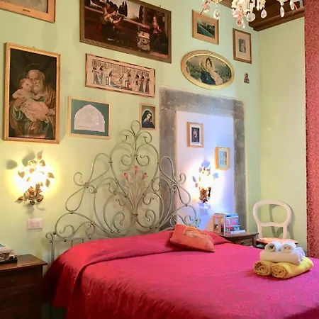 Homestay La Stagione Dell'arte Camaiore